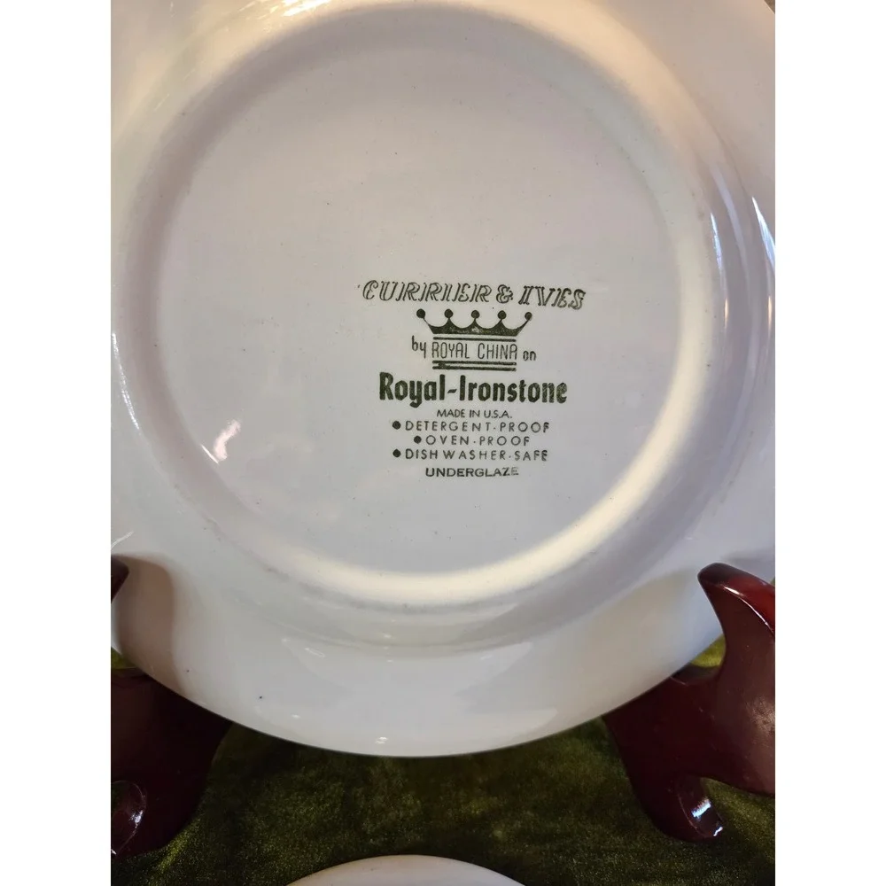 😎Royal China Currier‎ & Ives Blue White Ironstone Dinner Plate Bread Plate Set